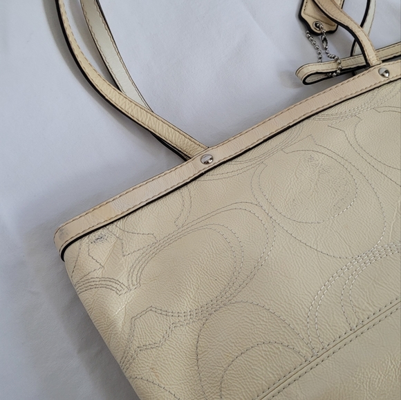 Coach Authentic handbag - Picture 10 of 11